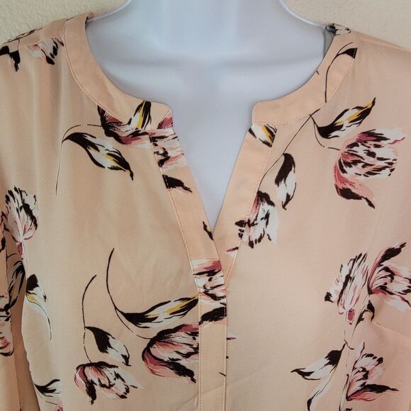 Daniel Rainn Floral Tab Sleeve Blouse Top Size 1x - Picture 3 of 7